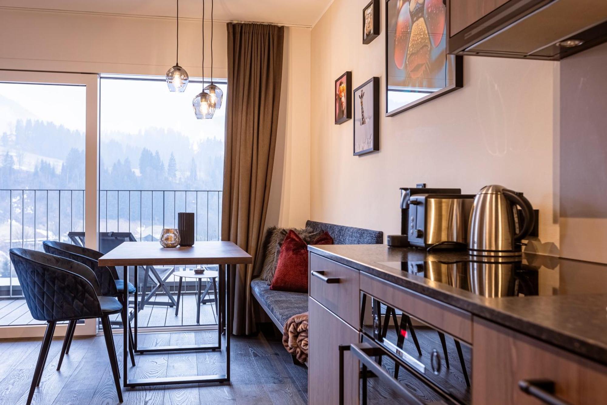 Brixental Suites Hopfgarten By Alps Resorts ホップフガルテン・イム・ブリクセンタール エクステリア 写真