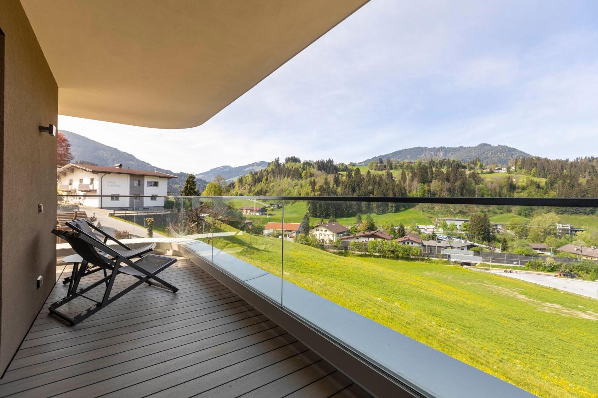 Brixental Suites Hopfgarten By Alps Resorts ホップフガルテン・イム・ブリクセンタール エクステリア 写真