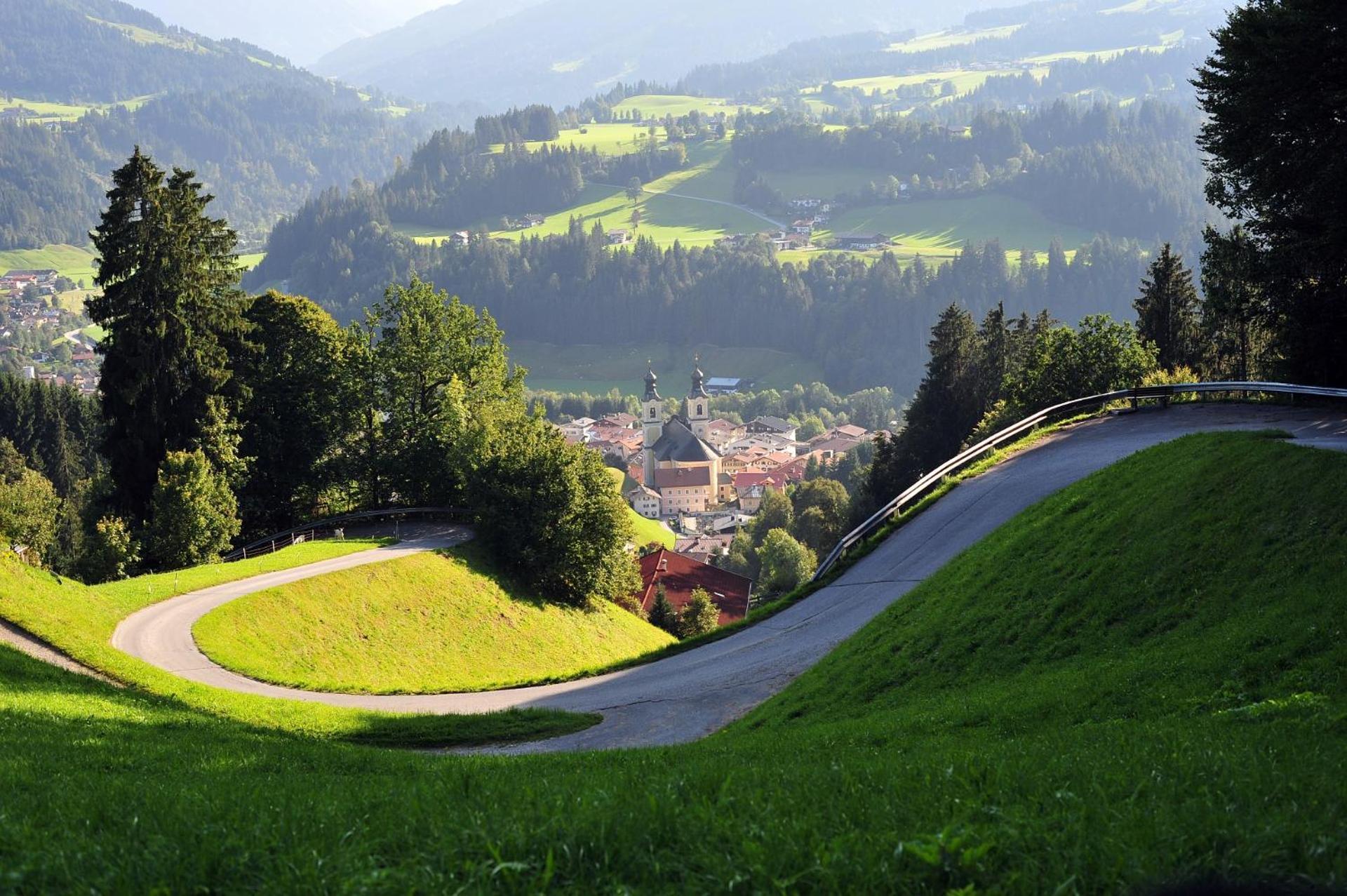 Brixental Suites Hopfgarten By Alps Resorts ホップフガルテン・イム・ブリクセンタール エクステリア 写真